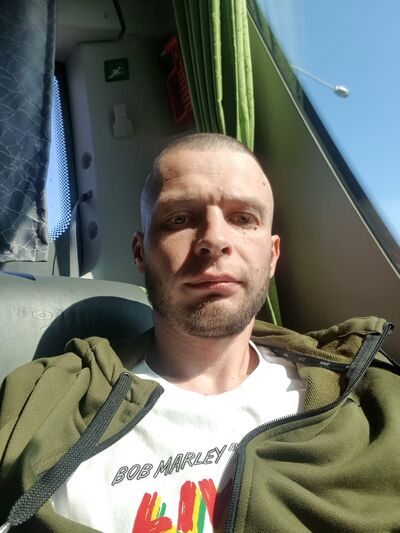  Nuenen,   , 32 ,     , c 