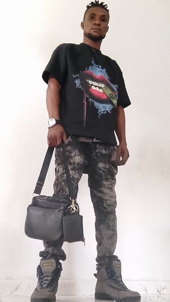  ,   Romeo, 41 ,   ,   
