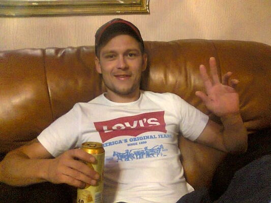  ,   Alexs, 34 ,   
