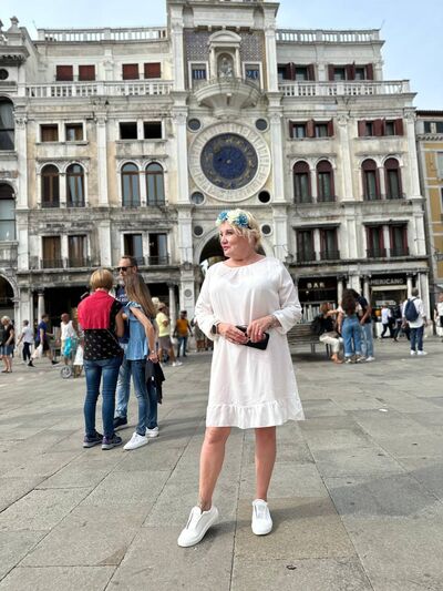  ,   Lana, 59 ,   