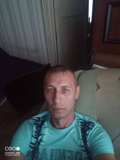  ,   Leonid, 52 ,   ,   , c , 