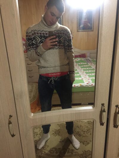  ,   Artur, 28 ,   ,   , c 