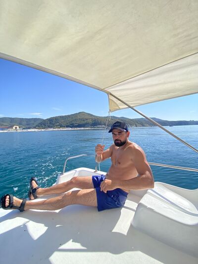  --,   Andrei, 37 ,   ,   