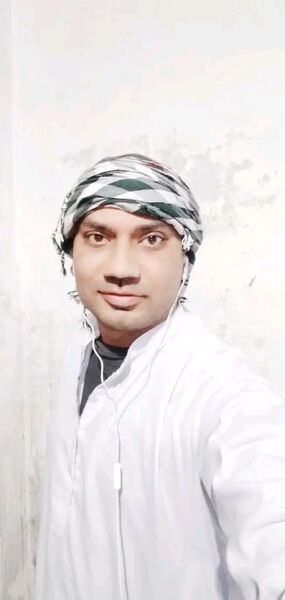 ,   Aanam, 28 ,   ,   