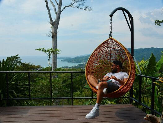  ,   Yucel, 33 ,   ,   