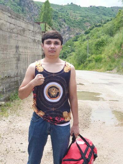  ,   Shuhrat, 25 ,   ,   