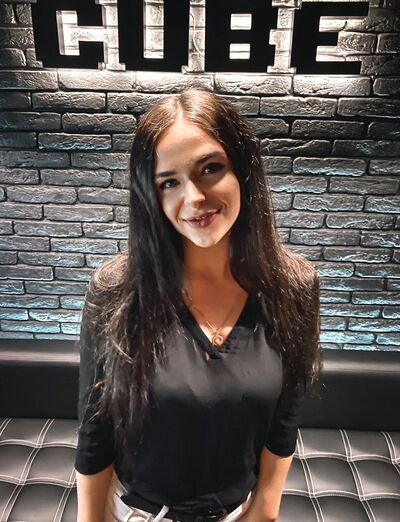  ,   Anna, 38 ,   ,   