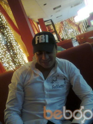  ,   Djoni, 34 ,   