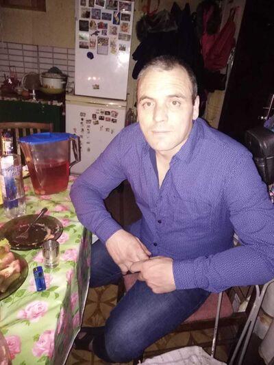  ,   Yury, 42 ,   ,   