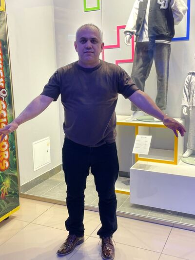  ,   Vartan, 49 ,   ,   , c , 