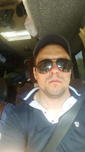  ,   Denis, 43 ,   ,   