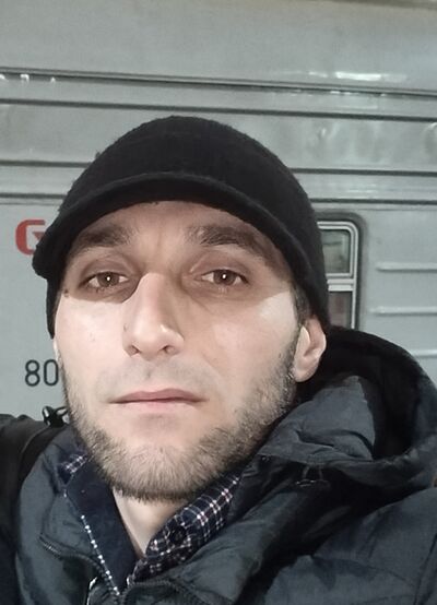  ,   Arsen, 37 ,   ,   