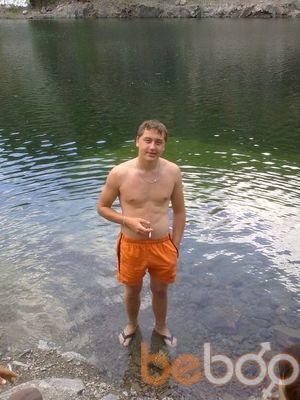  ,   Sergi, 32 ,   