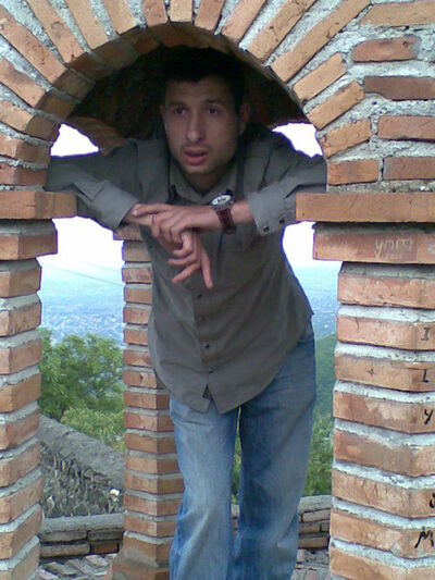  ,   Levani, 32 ,   