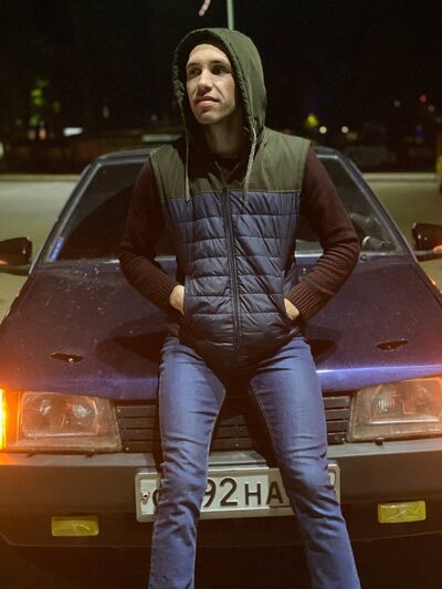  ,   Alexander, 32 ,   ,   , c , 