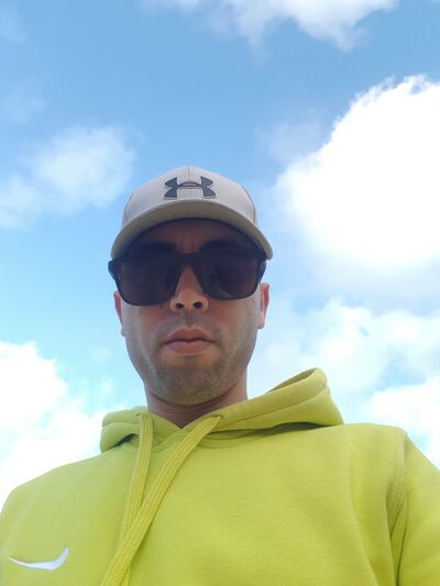  ,   Adam, 33 ,   ,   