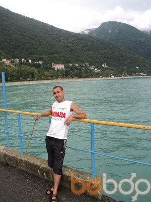  ,   Bert, 42 ,   