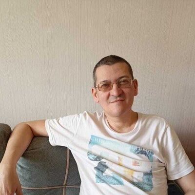  ,   Rafa, 49 ,   ,   