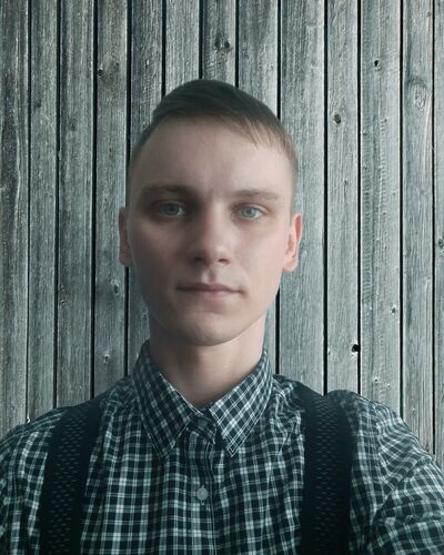  ,   Anton, 32 ,  