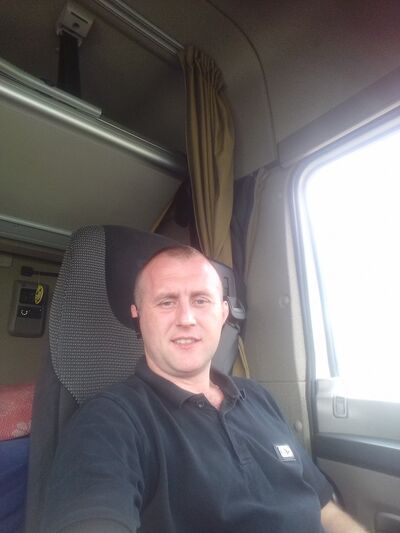  ,   Andrej, 41 ,   