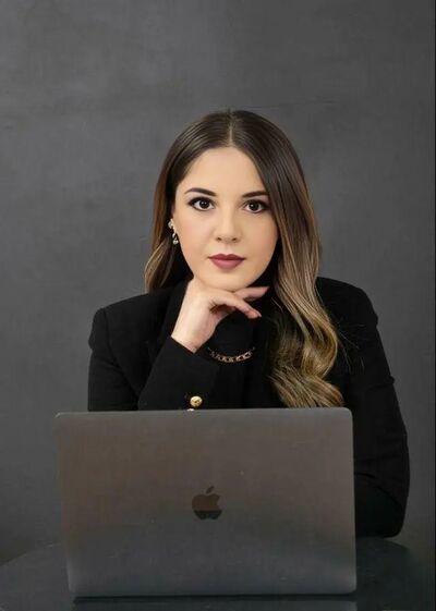  ,   Marina, 42 ,   ,   