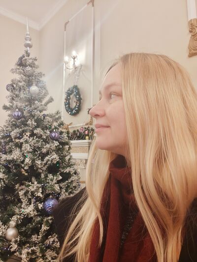  ,   Lilit, 36 ,   c 
