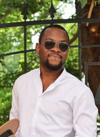  ,   Bob, 35 ,   ,   