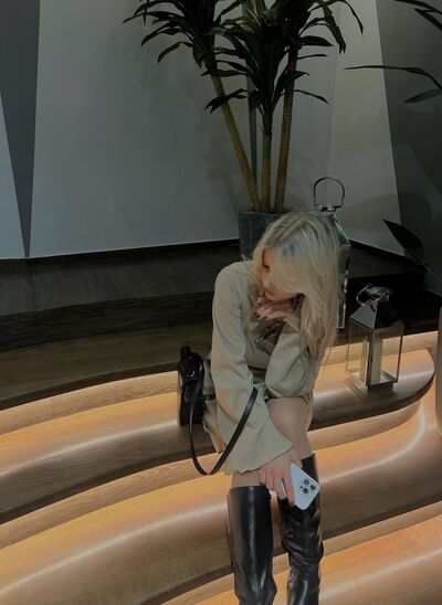  ,   Sofia, 24 ,   ,   , c 