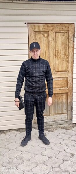  ,   Vyacheslav, 35 ,   c 