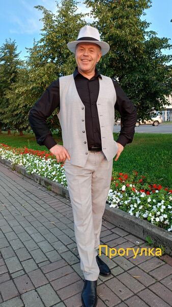  ,   VIKTOR, 52 ,   ,   