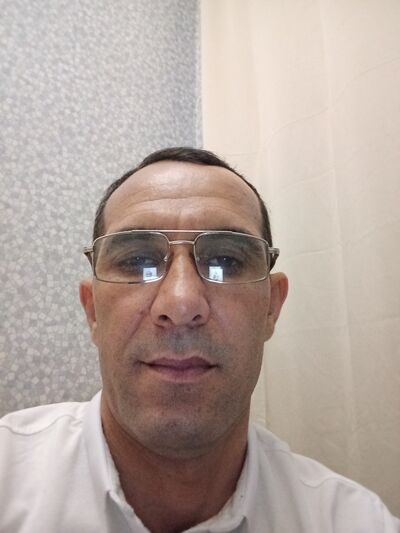  ,   Ali, 44 ,   ,   
