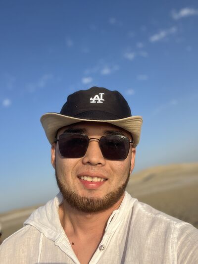  ,   Azat, 24 ,     