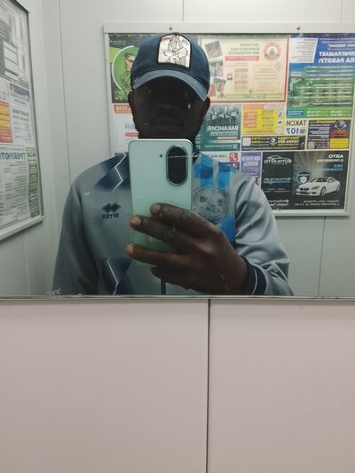  ,   Desmond, 30 ,   ,   
