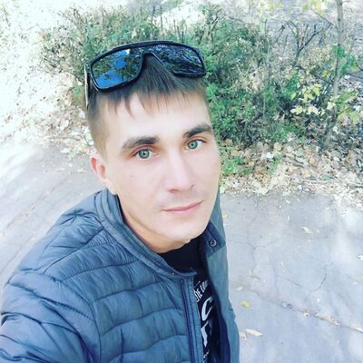  ,   Yrii, 31 ,   ,   