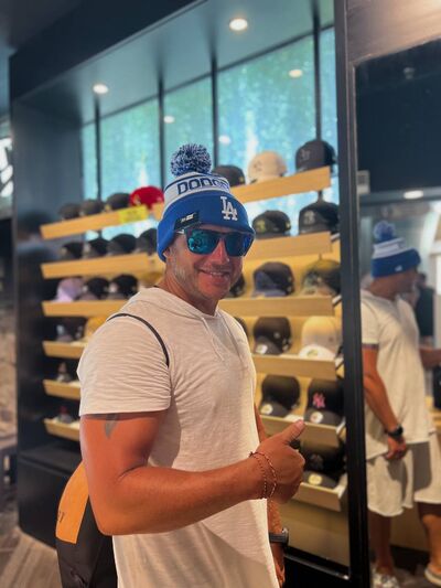  Denpasar,   Alexander, 42 ,   ,   , c 