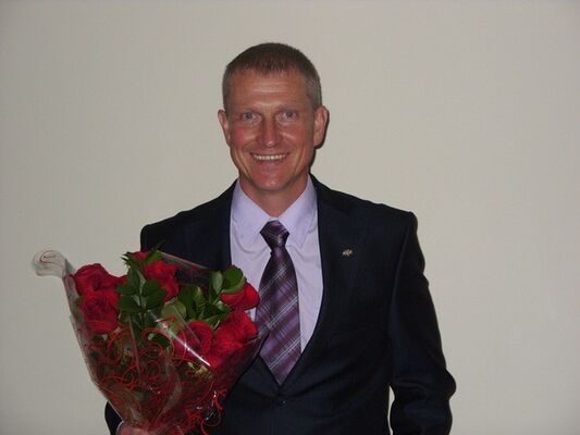  ,   Maksim, 51 ,   ,   , c 