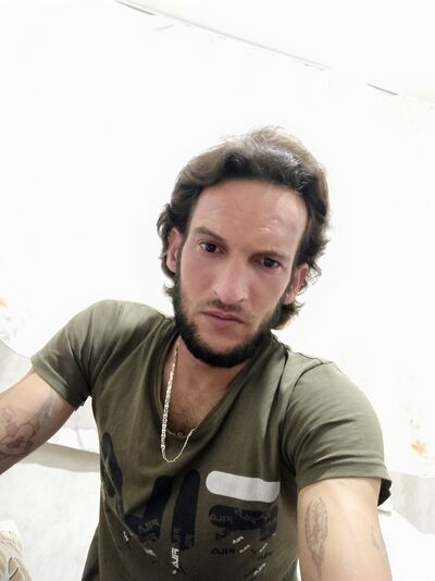  ,   Luey, 32 ,   c 