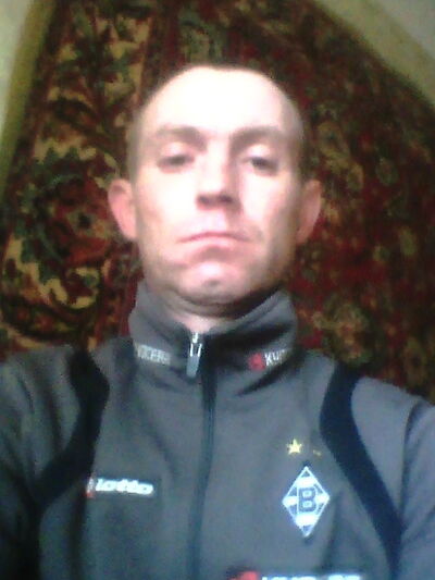  ,   Denis, 42 ,   