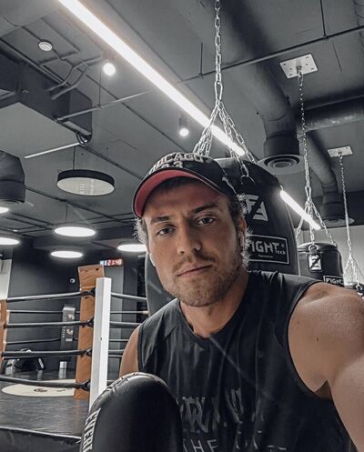  ,   Ilya, 35 ,   ,   