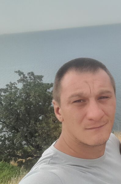  ,   Alexander, 33 ,   
