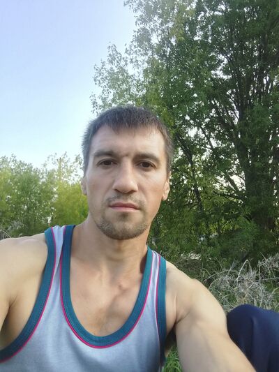  ,   Anton, 35 ,     , c 