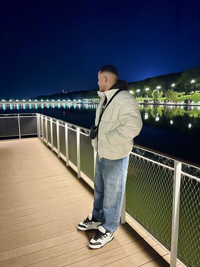  ,   Moemen, 20 ,   ,   , c , 