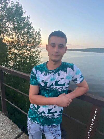  ,   Mikhail, 27 ,   ,   , c 