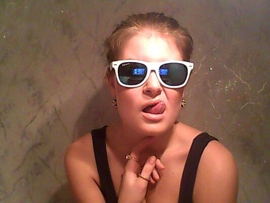  ,   Alinka, 31 ,   ,   , c 