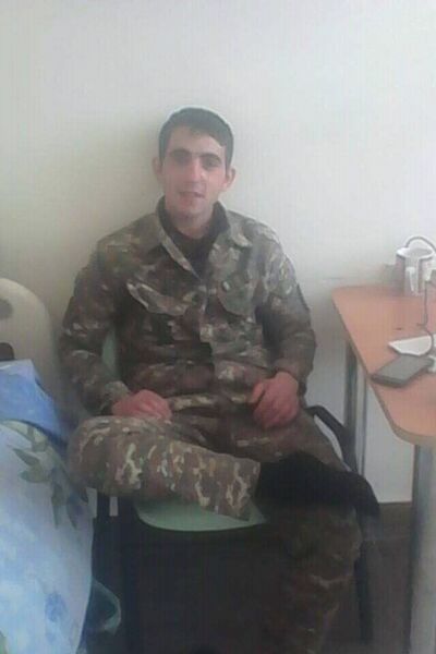  ,   Andranik, 34 ,   ,   