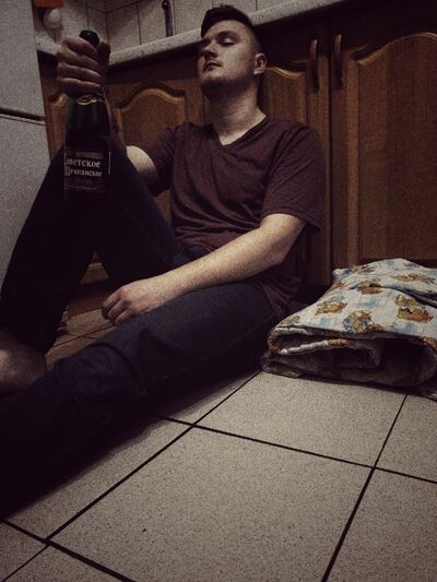  ,   Aleks, 25 ,   ,   , c 