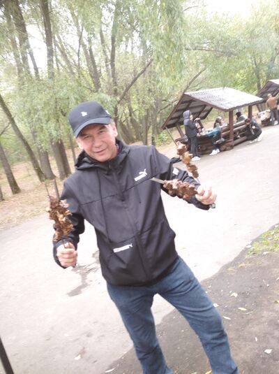  ,   Davron, 48 ,   ,   