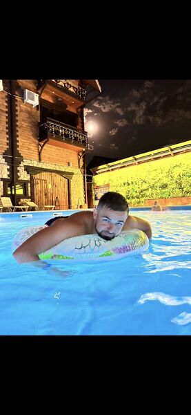  --,   Andrei, 37 ,   ,   