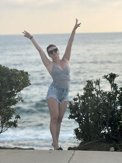  Nicosia,   Lidiia, 40 ,     , c 
