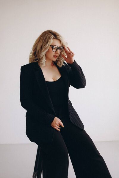  ,   Oksana, 28 ,     